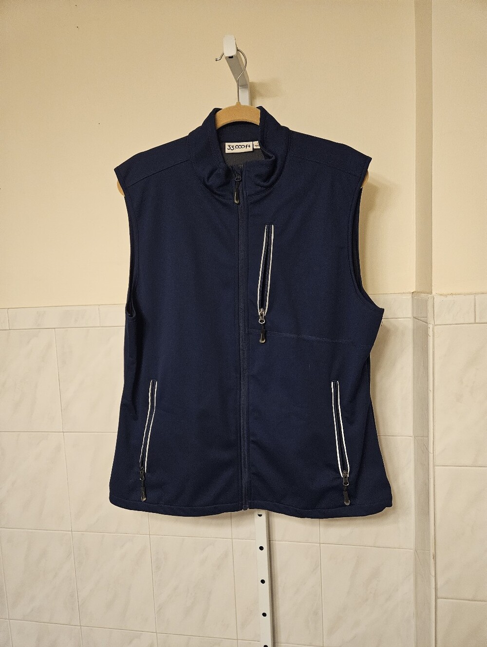33000 ft Women Vest